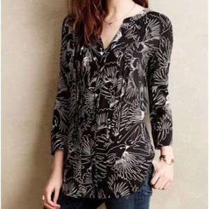 Anthropologie Maeve Blouse Navy and white birds